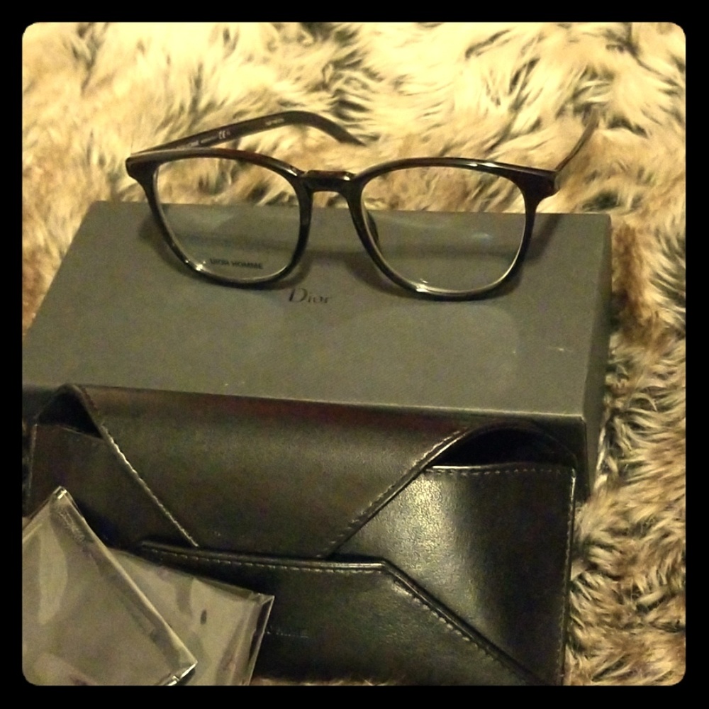 Dior frame